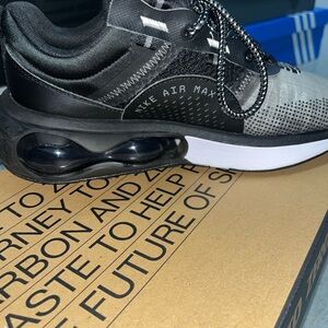 Nike Air Max Men's Black and White Athletic Shoes